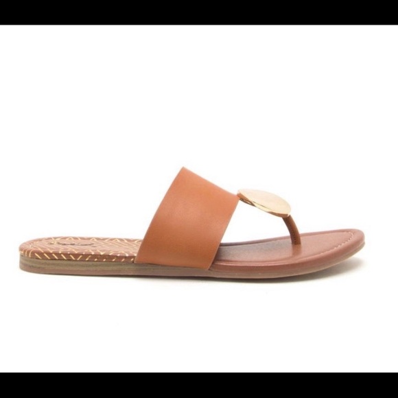 Last Pair!!!🌺🌺Cognac Ornament Thong Sandals - Picture 5 of 7